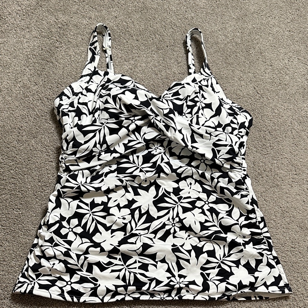 Lands' End 14 Long Black and white floral Tankini